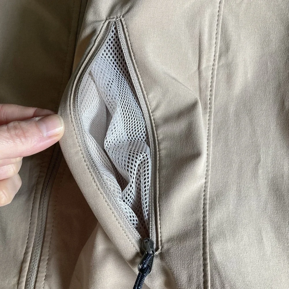 The North Face Lightweight Full Zip Vest Mens S Dune Beige Tan Vented Travel EUC